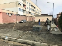 Благоустрояват центъра на „Долно Езерово“ по общинска програма
