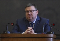 Цацаров поиска от ВКС да спре предсрочното освобождаване на Полфрийман