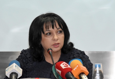 В средата на юли ще се връщат пари по стари сметки за парно, ток и газ