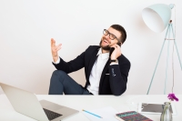 Служителят не е длъжен да отговаря на работодателя си по време на почивка