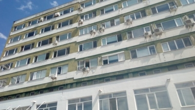 Половината от капацитета на УМБАЛ-Бургас ще е за лечение на коронавирус