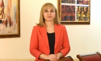 МОН да редуцира материала в матурите за VII и XII клас