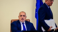 Премиерът и екоминистърът се скараха заради спрените багери в Рила