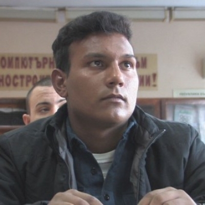 Гимназист от Стара Загора върна пълна чанта с пари