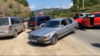 Вдигнаха блокадата на ГКПП "Калотина", задръстването остава километрично.