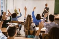 Гимназистите от червените зони на онлайн обучение и след 11 ноември 