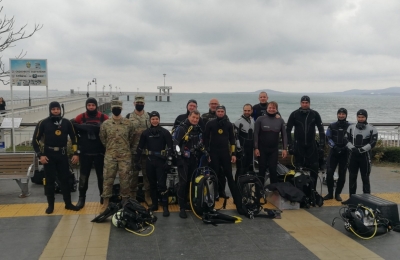 Водолази организират нова екоакция край Моста в Бургас