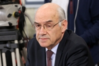 КЕВР: Парното и топлата вода поскъпват с около 7%