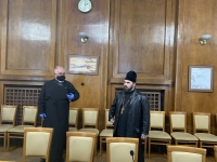 Свещеници призовават: Останете си вкъщи за предстоящите светли празници! 