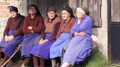 Мъжете в България получават 38% по-високи пенсии от жените