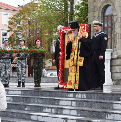 Пренесоха мощите на Св. Георги в храм „Св. св. Кирил и Методий”