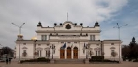 Депутатите се връщат на работа на 1 септември, за да гледат президентско вето