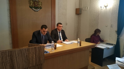 Модерен площад в Камено с Бюджет 2019
