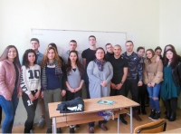 Ученици питат съдия за агресията на улицата