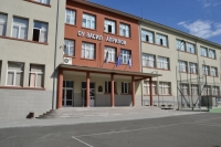 Заради болни преподаватели: в ОУ"Васил Априлов" родители стават учители
