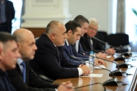Министерски съвет поема отговорността за обявяване на извънpeдно положение