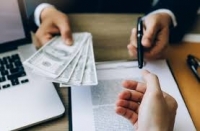 Отказват ни кредит, ако не платим сметката на телефона