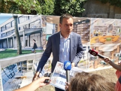 Кметът даде старт на проекта за нова библиотека