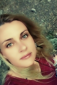 Славена Бозовайска: Успееш ли да съзреш, че ти си част от нещо голямо, съвършено, го виждаш и в себе си