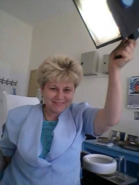 Анна Кабанова, стоматолог: Сладкишите и бонбоните са най-големите врагове на нашите зъби