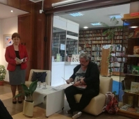 Ангел Хаджипопгеоргиев: Истинната Поезия се пише със затворени очи и изключен мозък