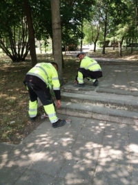 Монтират нови 60 пейки в кварталите