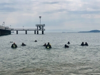 Водолази извадиха десетки килограми отпадъци от морското дъно