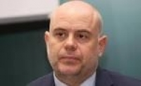 Гешев обяви, че живее в държавен имот по препоръка на спецслужбите, не спомена резиденция Бояна