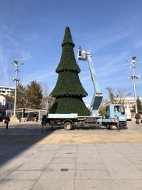 Палят светлините на елхата на 6 декември