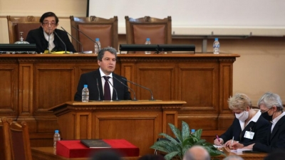 Топката за съставяне на кабинет вече е при "Има такъв народ" 