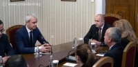 Президентът Румен Радев се срещна с представители на парламентарната група на „Възраждане“ в рамките на конституционната процедура за провеждане на консултации с партиите от 49-ото Народно събрание 