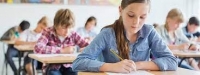 Отпускат стипендии на отличниците от матурите