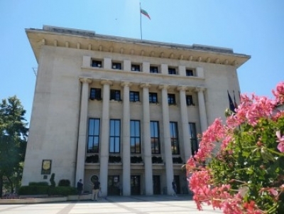 Уволниха недобросъвестна служителка и глобиха почистващата фирма в Бургас