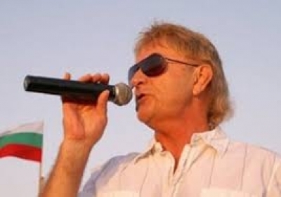 Отиде си легендата Джон Лоутън