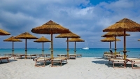  Цената за чадър на плажа в Бургас това лято ще бъде непроменена 1,20 лв